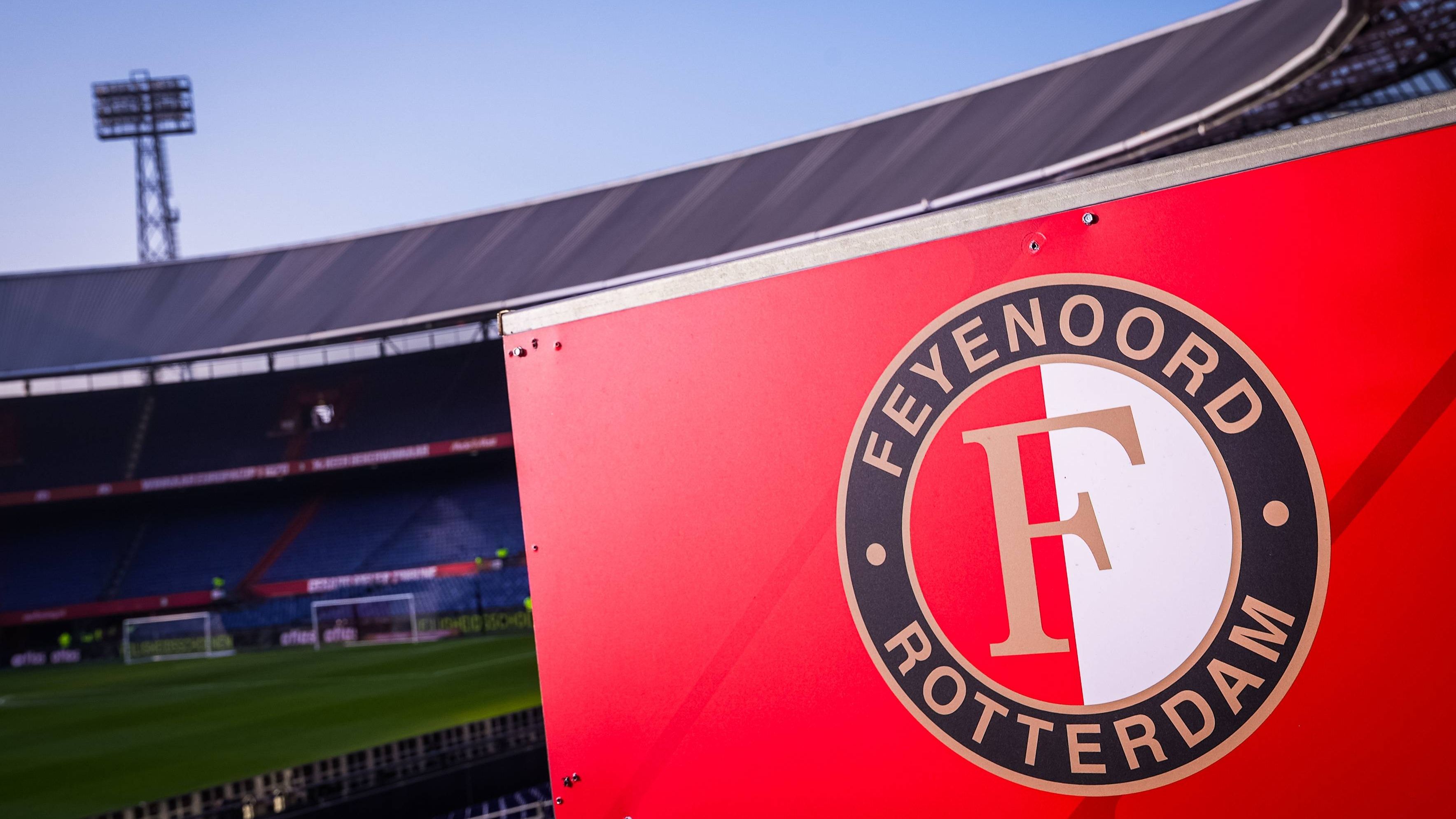 Feyenoord Cre ert Ruimte In Salarishuis Aankoop Van 6 Miljoen Euro Feyenoord Cre ert Ruimte In Salarishuis Aankoop Van 6 Miljoen Euro
